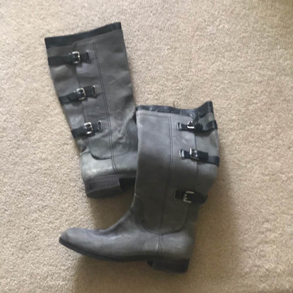 Gray suede boot size 10